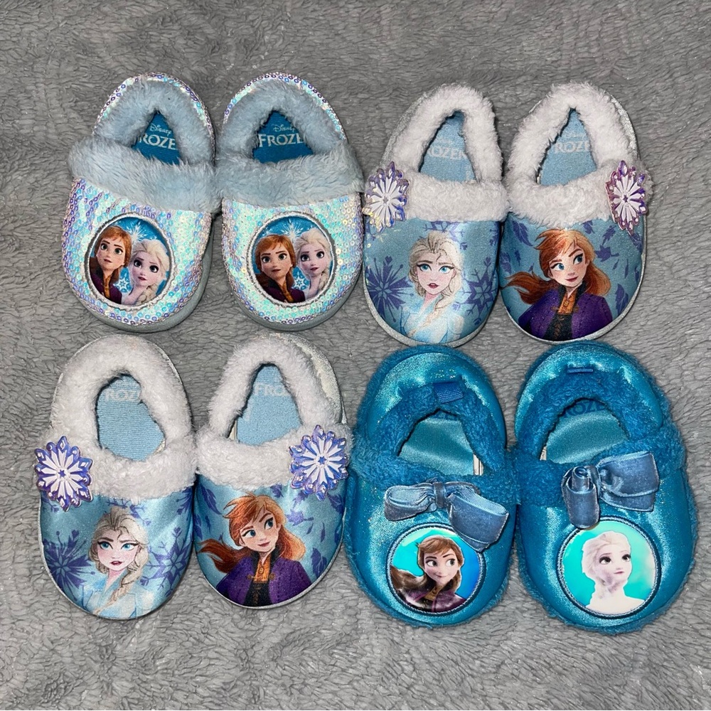 ‼️Disney Frozen‼️Frozen Theme Slippers Size 5/6 Girl Toddler